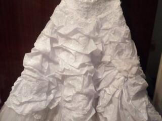 Продаю свадебное платье с подъюбником, размер 42- 44, на рост