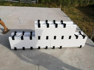 Cofraje din polistiren EPS100 cu distanțieri reglabile pentru Case Pas