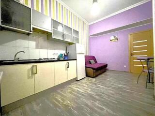 Екатерининская: продам уютную квартиру с новым ремонтом в самом центре