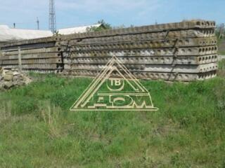 Продается в с. Августовка участок с фундаментом.