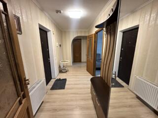 Vindem apartament cu 2 camere