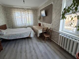 Дом 140 м² + торговый павильон в центре Ближнего Хутора