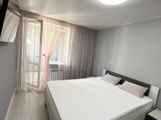 Самый центр. Элитная евро 2-шка, с ремонтом, меб. и техн.