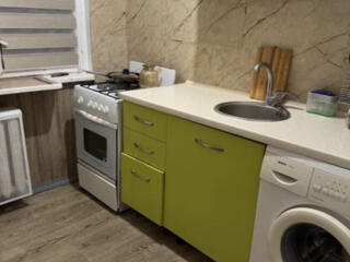 Продам квартиру 44.5 кв. м., 5/5, Небесной сотни пр./район Сити Центра