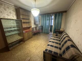 2-к квартира под ремонт. Балка