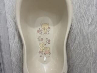 Продам детскую ванночку со сливом