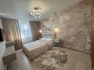 В продаже евродвушка , две раздельные комнаты с окнами. Кухня ...