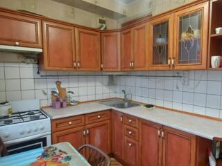 Продаётся трёхкомнатная квартира. Соломенский район, проспект ...