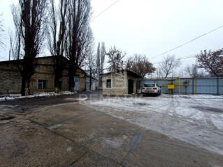 Se dă în chirie spațiu cu suprafața de 250 mp. pe str. Calea Ieșilor .