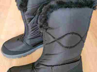 ПРОДАЮТСЯ УТЕПЛЁННЫЕ САПОЖКИ 190 руб. 37-38 размер. Доставка Экспресс почтой.