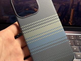 Чехол iPhone 16 Pro