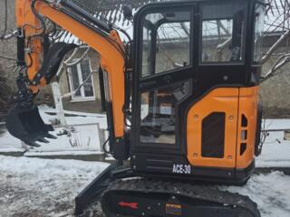 Мини экскаватор. Новый. Три тонны.