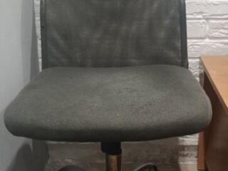 Офисное кресло для работы и дома