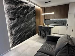 В продаже 1-комнатная квартира в одном из самых лучших ЖК в Аркадии.  