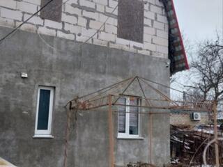 Новый дом из 3-х комнат на центральной улице в Александровке