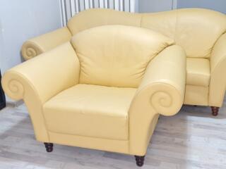 Canapea cu doua fotolii de piele naturala