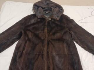 Продам шубу Норка в отличном состоянии.