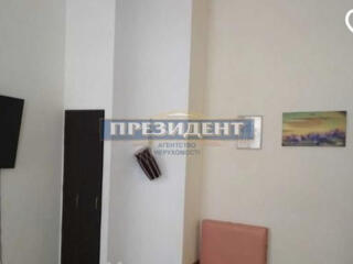 Продаж 3-кімнатної квартири на Троїцькій.