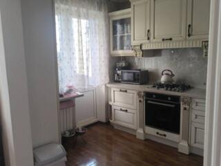 Поступила в продажу пятикомнатная квартира перепланированная в ...