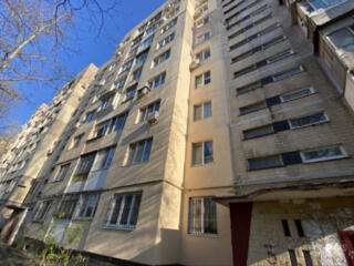 Продам 3-комнатную квартиру на Таирова, Королёва / Левитана, 1/9 эт.