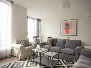 Se dă în chirie apartament superb cu vedere spre parc și catedrala, ..