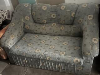 Диван полуторный