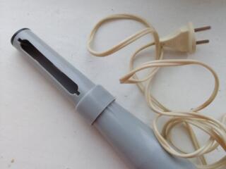 Продаю мини фен дорожный. Цена= 50 рублей. Вайбер.