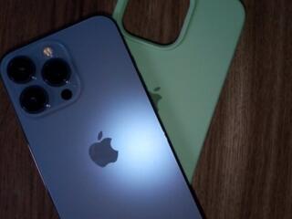 Продам iPhone 13 Pro