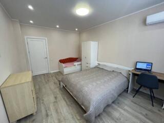 Продается светлая однокомнатная квартира с качественным капитальным ..