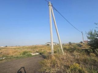 Предлагается к продаже участок 10 соток в Фонтанке. Все коммуникации .