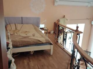 Предлагается к продаже эксклюзивная, двухуровневая трехкомнатная ...