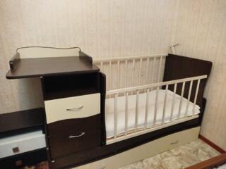 Продам детскую кроватку.