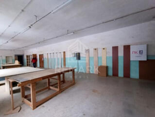 Spre chirie spații industriale pe str. Calea Ieșilor. Acces facil cu .