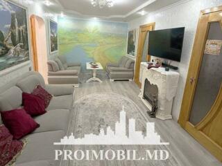 Vă propunem spre vânzare acestapartament cu 3camere și living,sect. ..