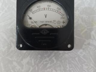 Вольтметр