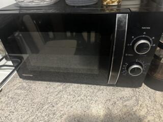 Продам микроволновую печь