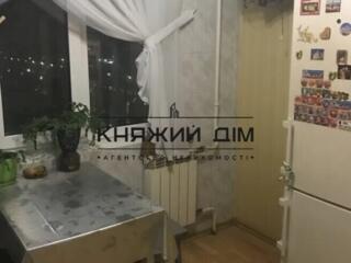 Пропонується до продажу роздільна 3-х кімнатна квартира на пр-ті ...