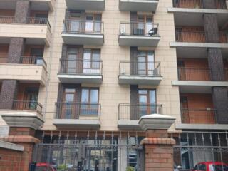 Продам квартиру в центре, рядом море.