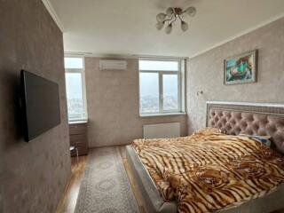 Продам 2-х комнатную в новострое вблизи центра