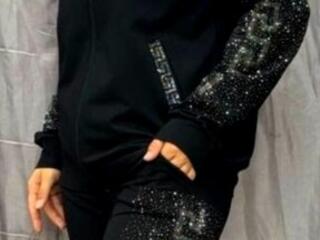 Новые из Турции костюм, жилетка, плащ!