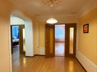 3-комнатная 122м² котелец, середина, 6/9 Торг!!!