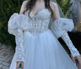 Продается пышное и элегантное свадебное платье