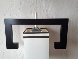 Продам люстру