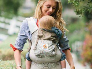 Продам эргорюкзак Ergobaby