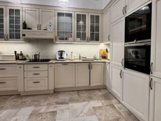 Продам 2 этажныйо таунхаус  на ул. Академика Вавилова .