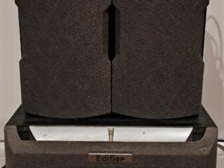 Продам акустическую систему 2+1 Edifier.