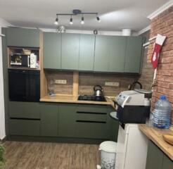 Продам двухэтажный дом 180 кв. м., Слободка.