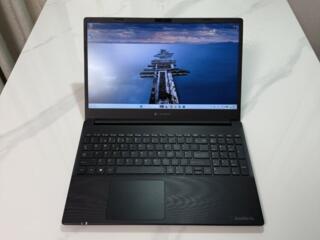 Продам Ноутбук Dynabook (L50-J-10T) в отличном состоянии