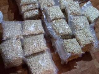 Очищенный чеснок