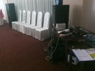 Muzică pentru nunți cumetrii zile de nașteri...